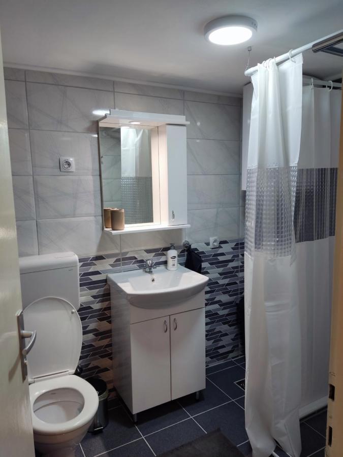 Mikmari Apartman Subotica Buitenkant foto