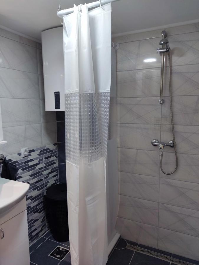 Mikmari Apartman Subotica Buitenkant foto