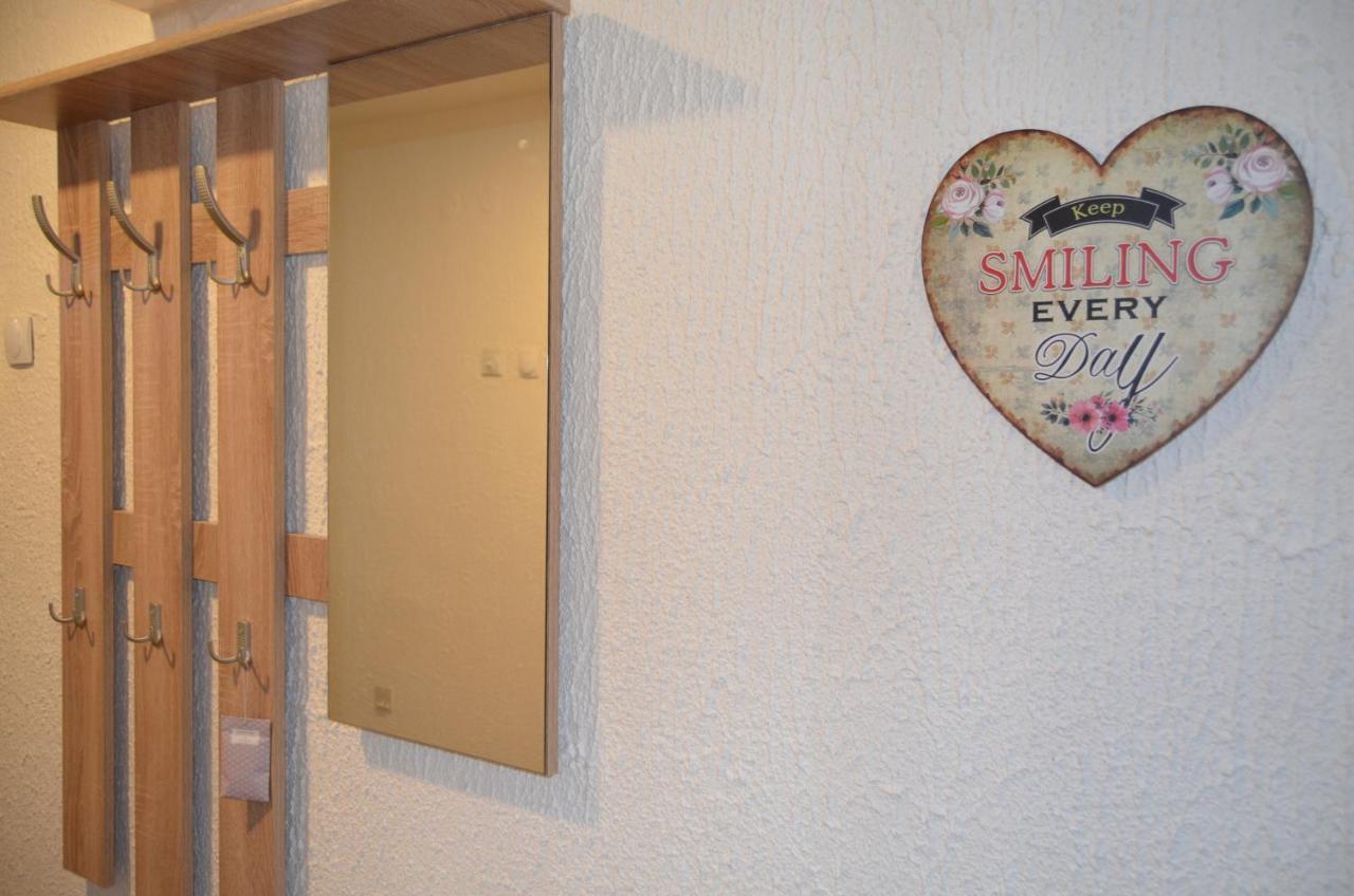 Mikmari Apartman Subotica Buitenkant foto
