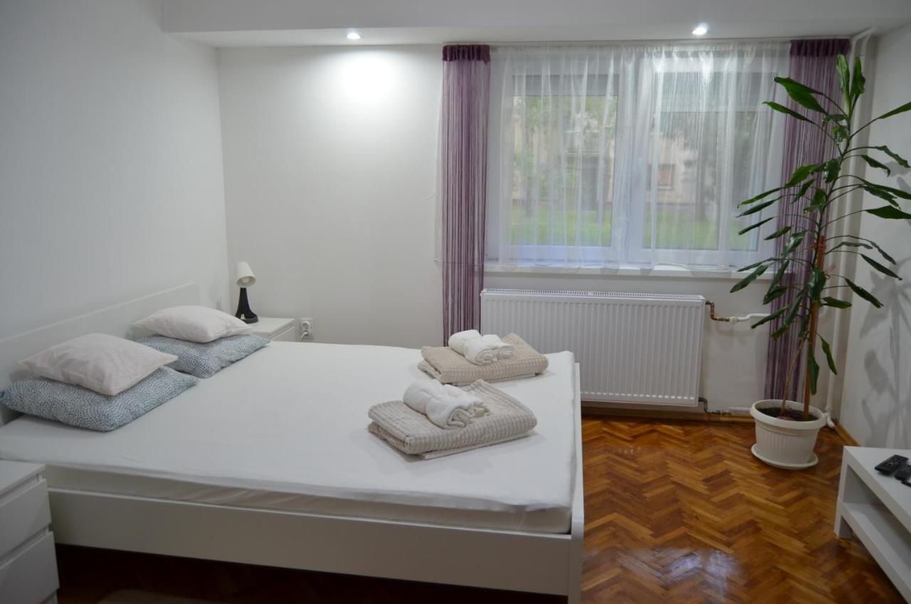Mikmari Apartman Subotica Buitenkant foto