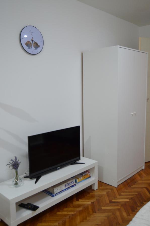 Mikmari Apartman Subotica Buitenkant foto